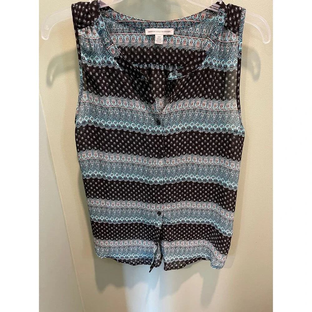 American Eagle Outfitters sleeveless top. Size S/P